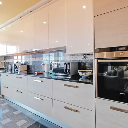 펜션 Lucia 빌라프라이라데안코라