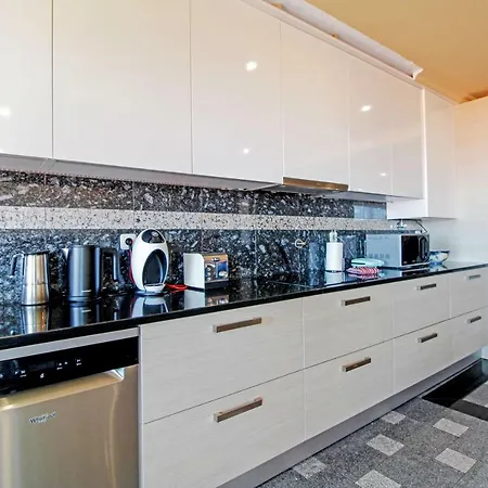 Lucia 펜션 빌라프라이라데안코라