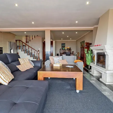 Lucia - House With Seaview And Barbecue Holiday home