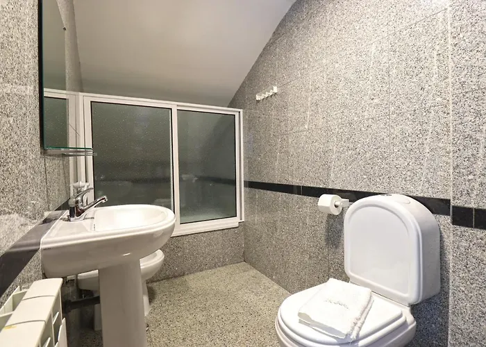 Lucia ヴィラ・プライア・デ・アンコラ