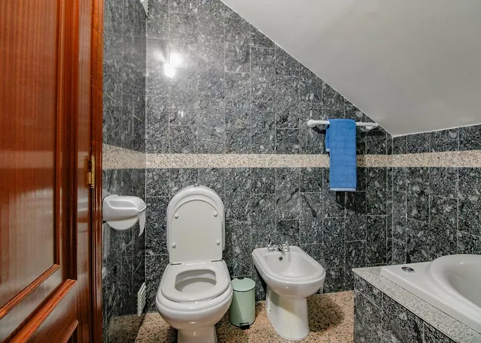 Lucia * ヴィラ・プライア・デ・アンコラ